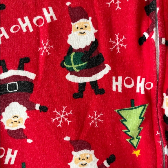 Set of 3 Christmas PJs Unisex size 12-18 footies Santa - Picture 5 of 7
